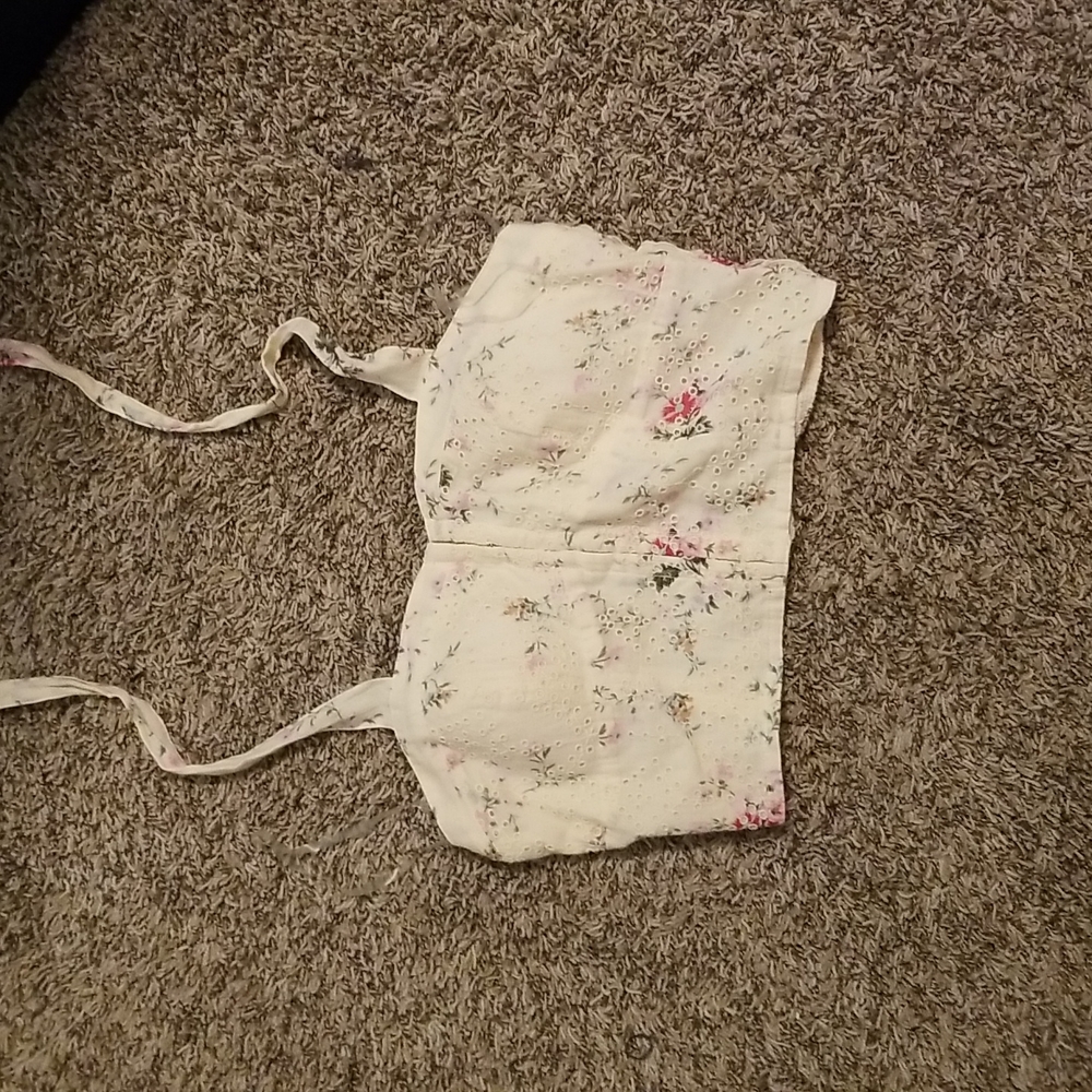 Halter, crop top